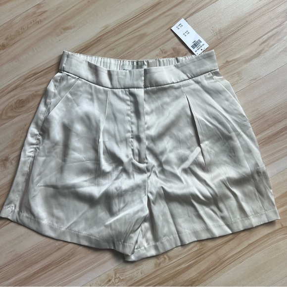 Abercrombie & Fitch Pants - NWT Abercrombie & Fitch Satin Shorts